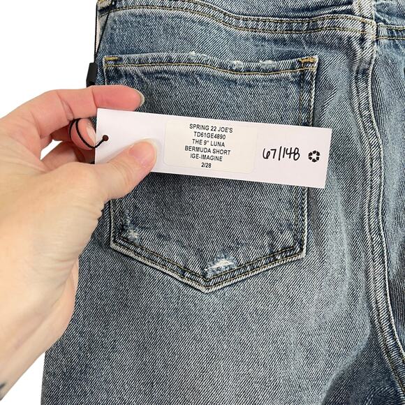 NWT Joe's Jeans Vintage stretch medium wash Bermuda shorts with raw hems - 26 - Picture 6 of 6